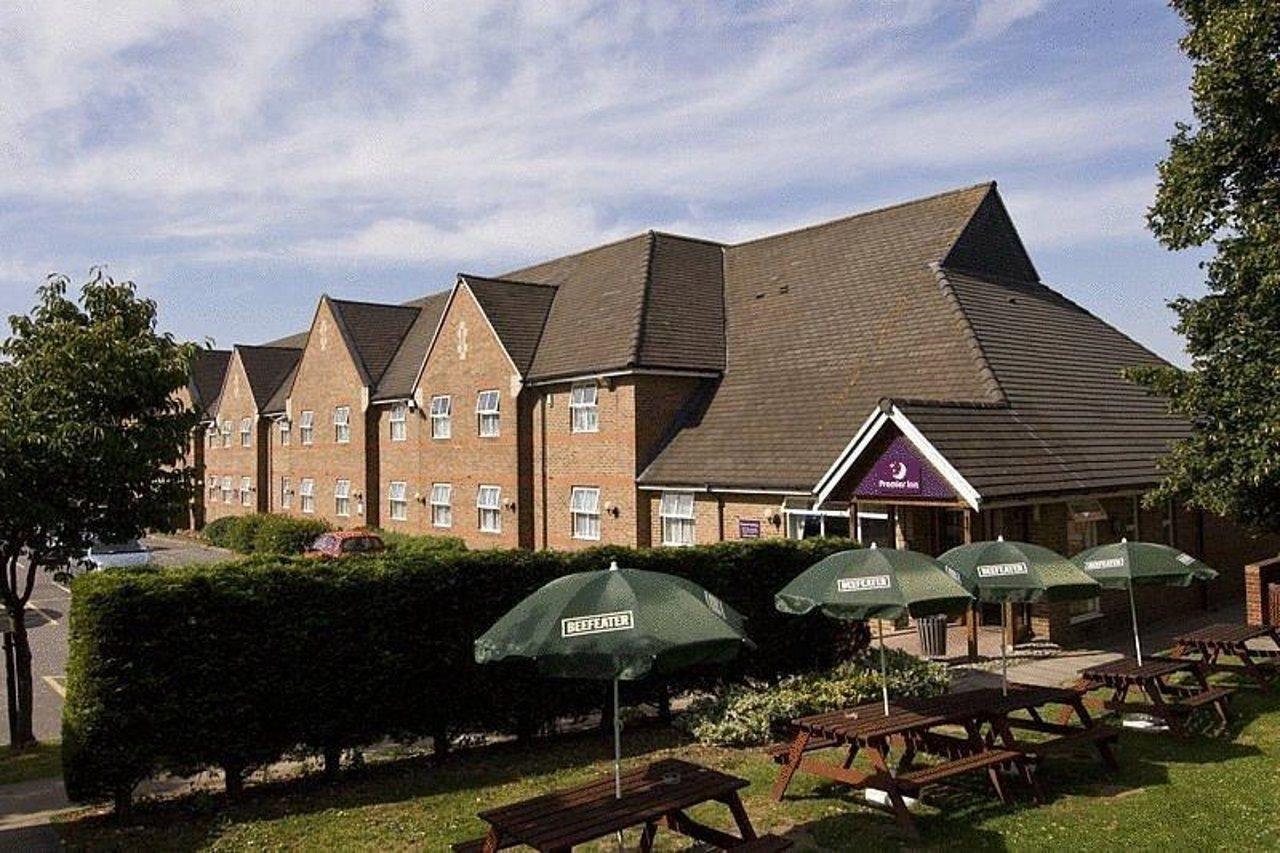 Premier Inn Portsmouth North Harbour Extérieur photo